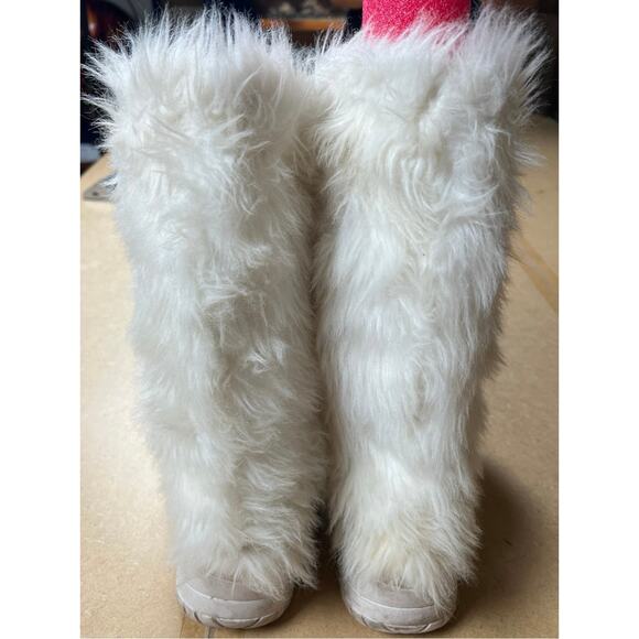 Colin Stuart Suede/Faux Fur 9 women MukLuk Chunky White Boots - Picture 2 of 6